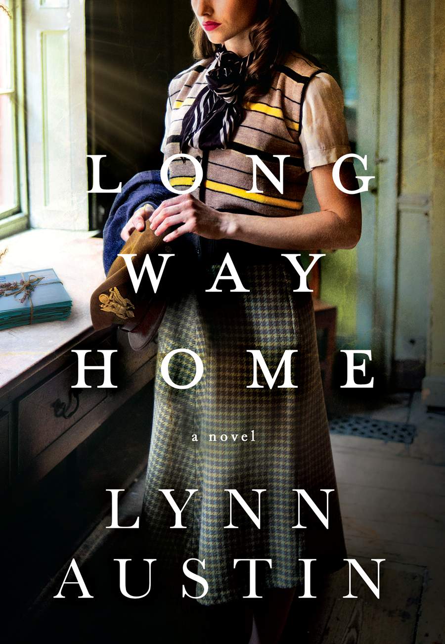 Front cover of Long Way Home by Lynn Austin.